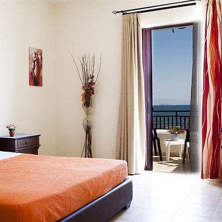 Laza Beach Inn Hotel Skála 외부 사진